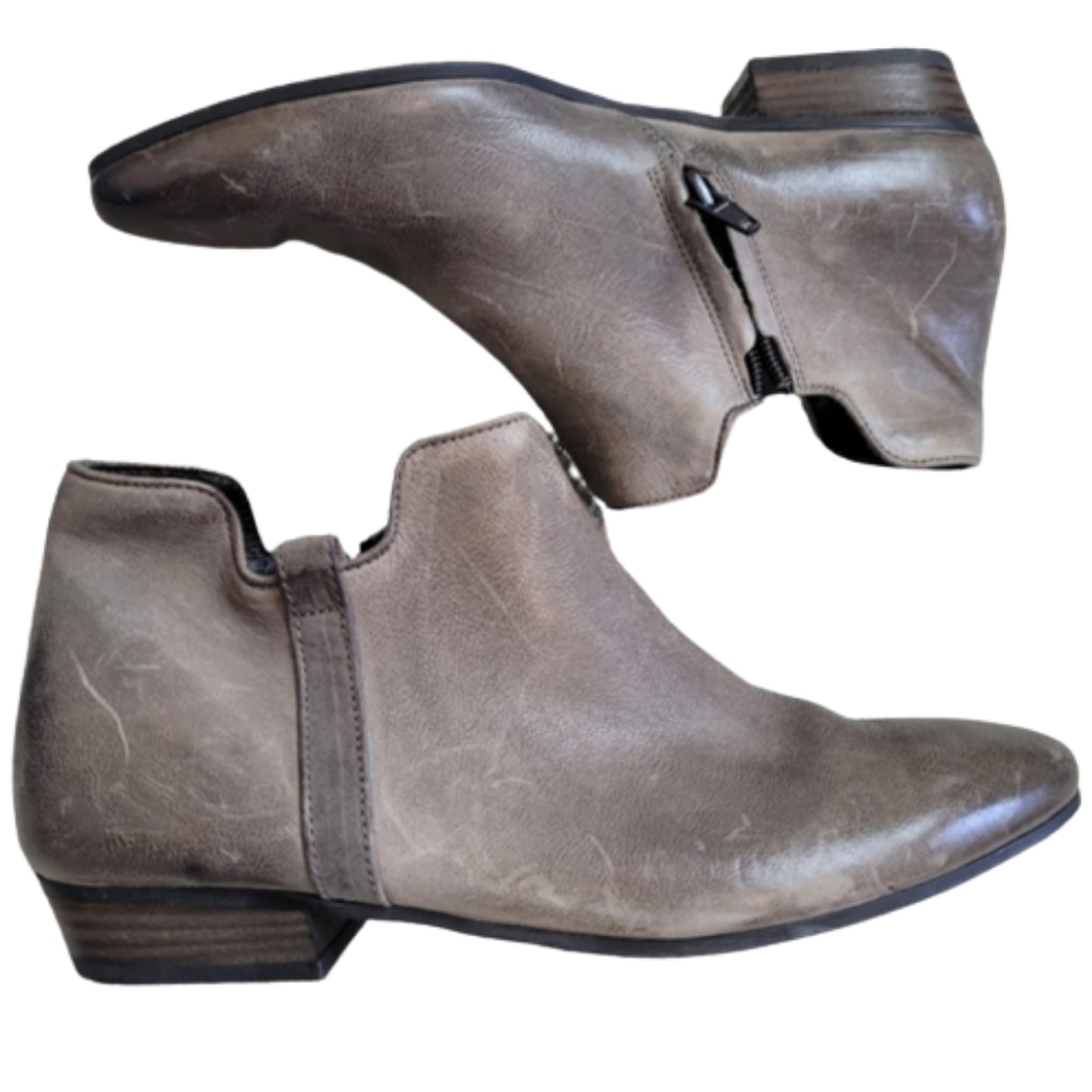 Paul Green leather booties